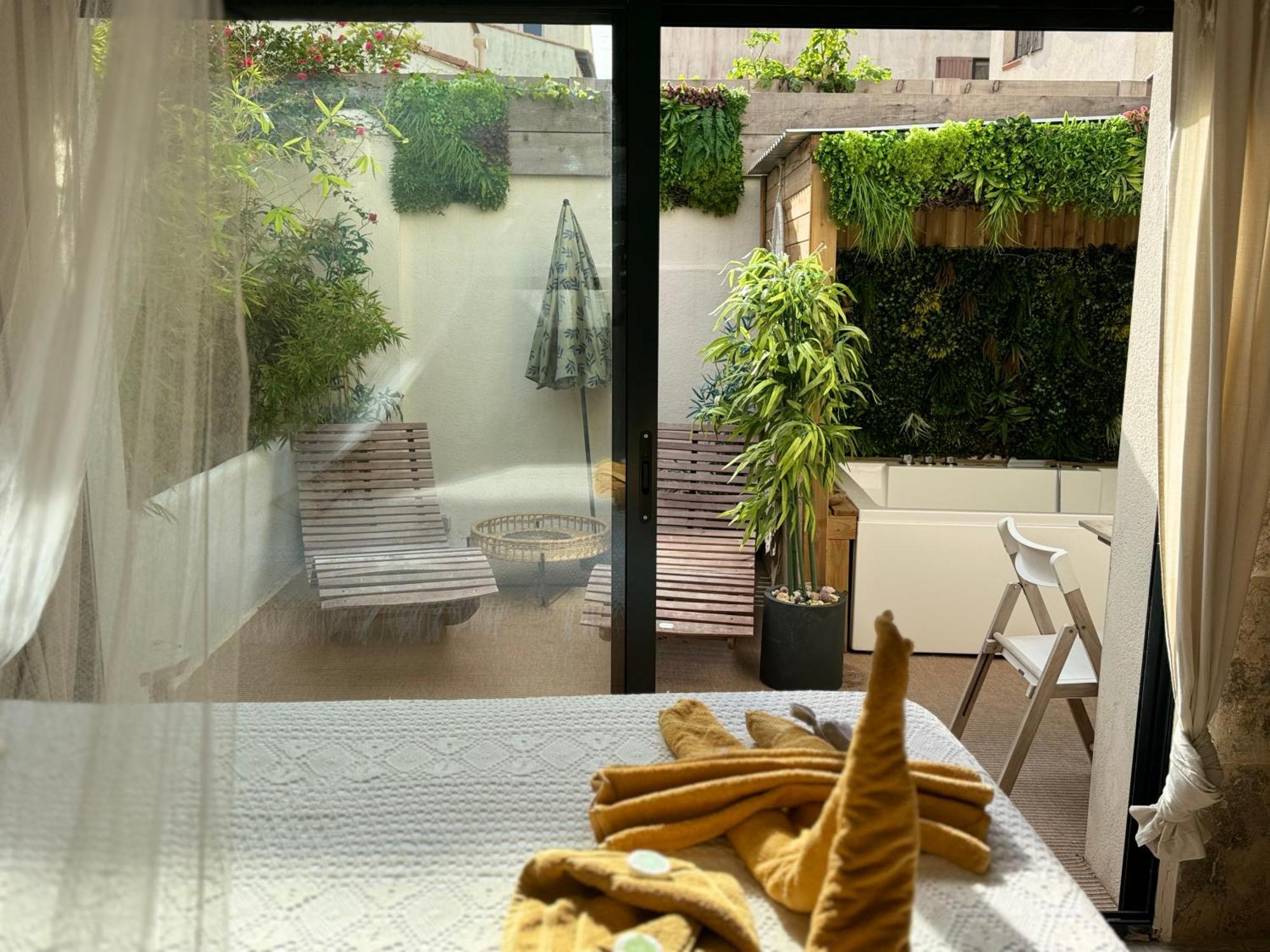 Le Cocon De Sissy Hotel Saintes-Maries-de-la-Mer Exterior foto